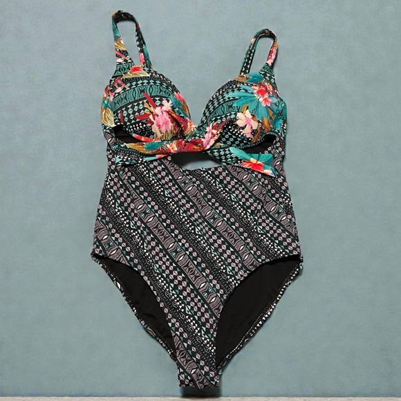 Swimsuits For All Other - Floral Patterned One-Piece Cut Out Swimsuit (18) NEW Swimsuits